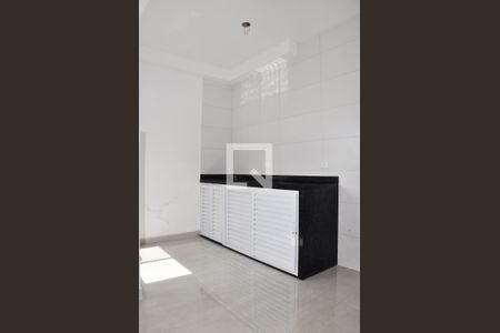 Detalhe - Cozinha e Área de Serviço de apartamento para alugar com 1 quarto, 33m² em Vila Mangalot, São Paulo