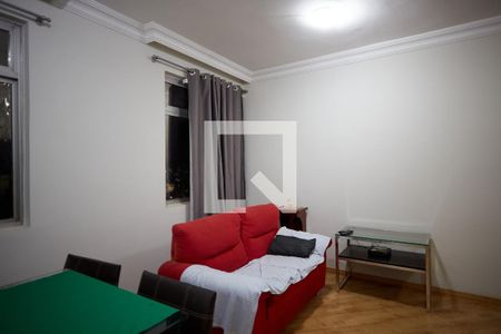 Sala de apartamento à venda com 3 quartos, 75m² em Santa Efigênia, Belo Horizonte