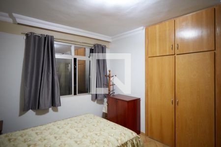 Quarto de apartamento à venda com 3 quartos, 75m² em Santa Efigênia, Belo Horizonte