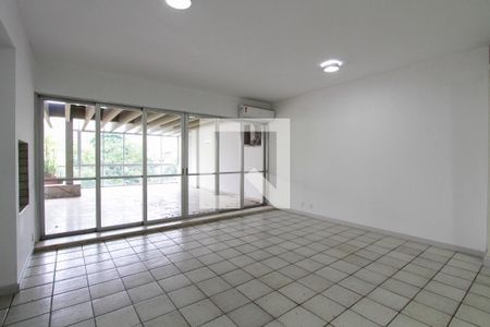 Sala de apartamento para alugar com 3 quartos, 300m² em Barra da Tijuca, Rio de Janeiro