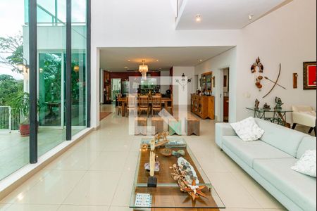 Sala de casa à venda com 4 quartos, 400m² em Vila Alpina, Nova Lima