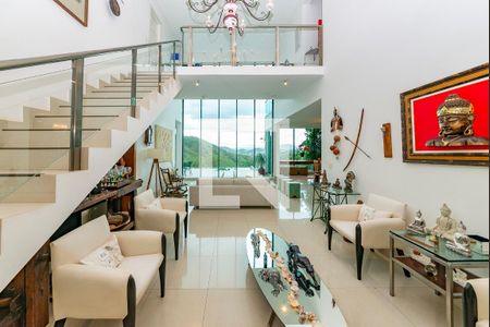 Sala de casa à venda com 4 quartos, 400m² em Vila Alpina, Nova Lima