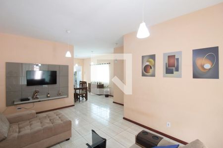 Sala de casa à venda com 3 quartos, 208m² em Cenaculo, Belo Horizonte