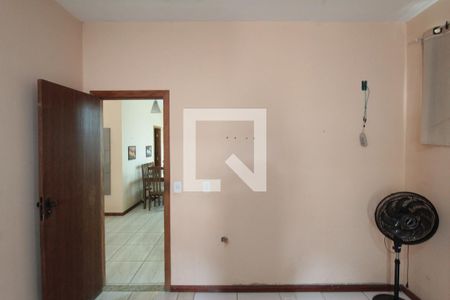 Quarto 1 de casa à venda com 3 quartos, 208m² em Cenaculo, Belo Horizonte