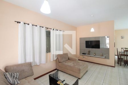 Sala de casa à venda com 3 quartos, 208m² em Cenaculo, Belo Horizonte