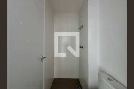 Banheiro de kitnet/studio à venda com 0 quarto, 22m² em Santo Amaro, São Paulo