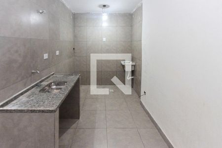 Cozinha de casa para alugar com 1 quarto, 40m² em Jardim Guairaca, São Paulo