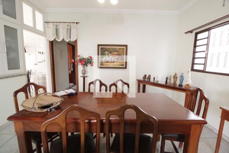 Sala de Jantar de casa para alugar com 3 quartos, 220m² em Santa Mônica, Uberlândia