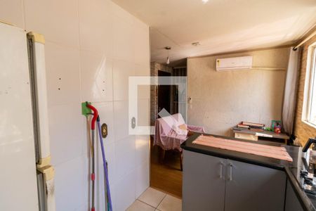 Cozinha de apartamento para alugar com 1 quarto, 38m² em Vila Nova, Porto Alegre