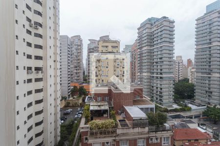 Vista Quarto de apartamento à venda com 1 quarto, 37m² em Vila Nova Conceição, São Paulo