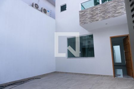 Garagem de casa à venda com 3 quartos, 100m² em Sapucaias Iii, Contagem