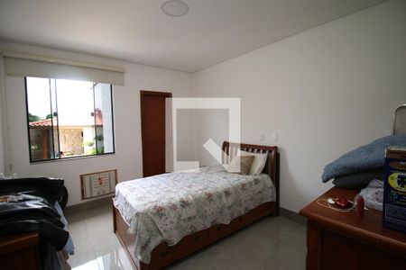 Quarto 1 - Suíte de casa à venda com 3 quartos, 296m² em Brás de Pina, Rio de Janeiro