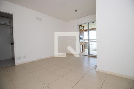 Sala de apartamento para alugar com 2 quartos, 82m² em Barra da Tijuca, Rio de Janeiro