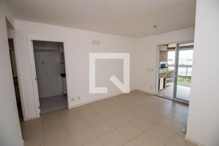 Sala de apartamento para alugar com 2 quartos, 82m² em Barra da Tijuca, Rio de Janeiro