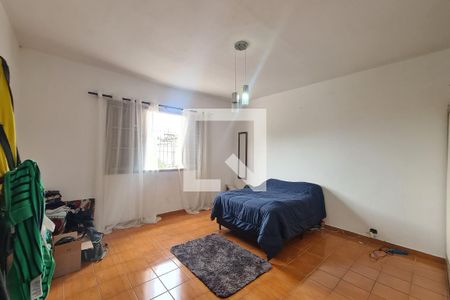 Quarto 1 de casa para alugar com 3 quartos, 300m² em Vila Ivone, São Paulo