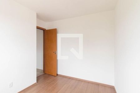 Quarto 2 de apartamento para alugar com 2 quartos, 58m² em Uberaba, Curitiba