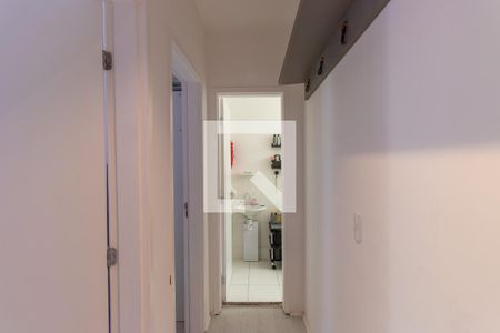 Corredor de apartamento para alugar com 2 quartos, 47m² em Jardim Pioneira, Cotia