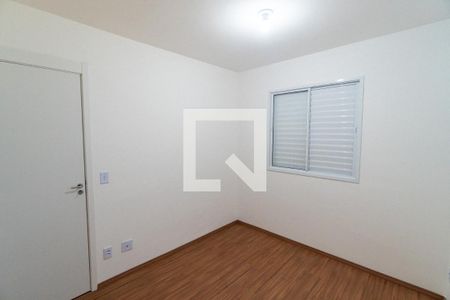 Quarto 1 de apartamento para alugar com 2 quartos, 33m² em Jardim Itacolomi, São Paulo