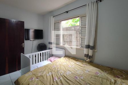 Quarto 1 de casa à venda com 2 quartos, 400m² em Parque Santa Bárbara, Campinas