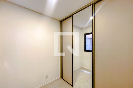 Quarto 1 de apartamento para alugar com 2 quartos, 40m² em Vila Bertioga, São Paulo