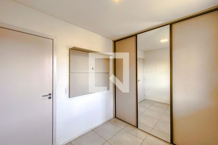 Quarto 2 de apartamento para alugar com 2 quartos, 40m² em Vila Bertioga, São Paulo