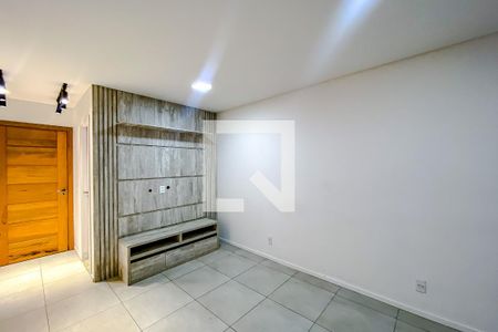 Sala de apartamento para alugar com 2 quartos, 40m² em Vila Bertioga, São Paulo