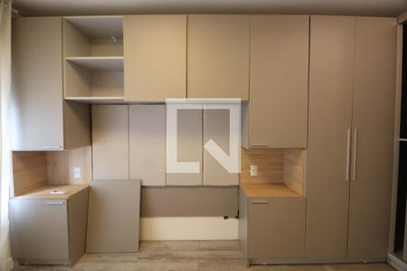 Quarto de apartamento à venda com 1 quarto, 52m² em Centro, Canoas