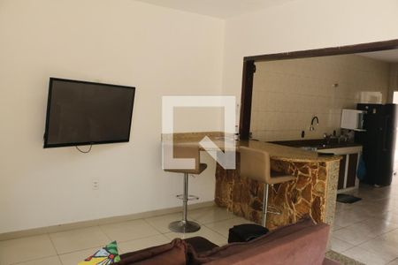 Sala de casa para alugar com 2 quartos, 250m² em Califórnia, Nova Iguaçu