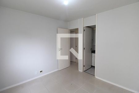 Suíte de apartamento para alugar com 3 quartos, 69m² em Lins de Vasconcelos, Rio de Janeiro