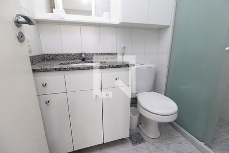 Banheiro da Suíte de apartamento para alugar com 3 quartos, 69m² em Lins de Vasconcelos, Rio de Janeiro