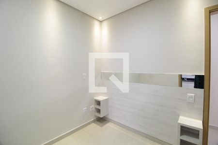 Quarto 1 - Suíte de apartamento para alugar com 2 quartos, 55m² em Aclimação, Uberlândia