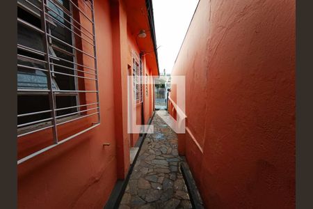 Corredor lateral de casa à venda com 3 quartos, 144m² em Carlos Prates, Belo Horizonte