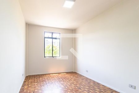 Quarto 1 de apartamento para alugar com 3 quartos, 83m² em Mercês, Curitiba