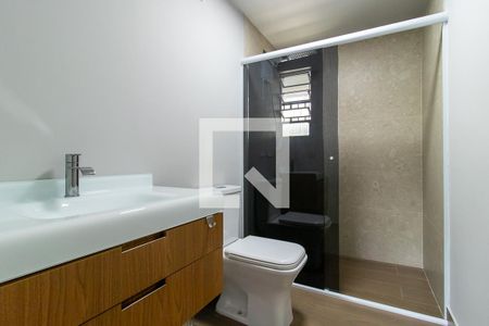 Banheiro de apartamento para alugar com 3 quartos, 83m² em Mercês, Curitiba