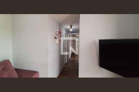 Corredor de apartamento à venda com 2 quartos, 55m² em Jardim Roberto, Osasco