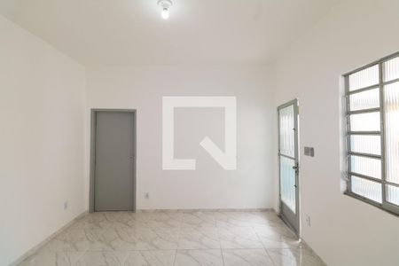 Sala de casa para alugar com 1 quarto, 24m² em Campo Grande, Rio de Janeiro