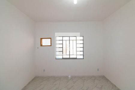 Quarto de casa para alugar com 1 quarto, 24m² em Campo Grande, Rio de Janeiro