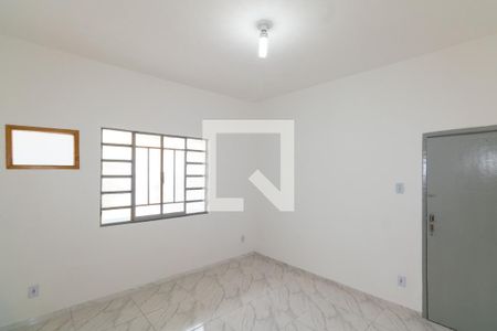 Quarto de casa para alugar com 1 quarto, 24m² em Campo Grande, Rio de Janeiro