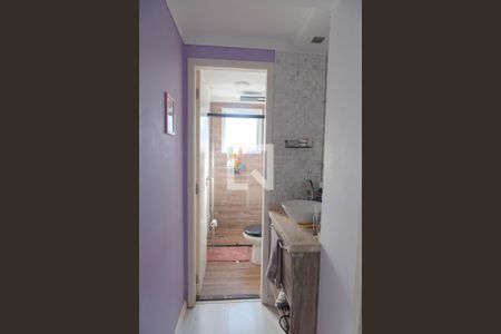 Banheiro de apartamento à venda com 2 quartos, 50m² em Gopouva, Guarulhos