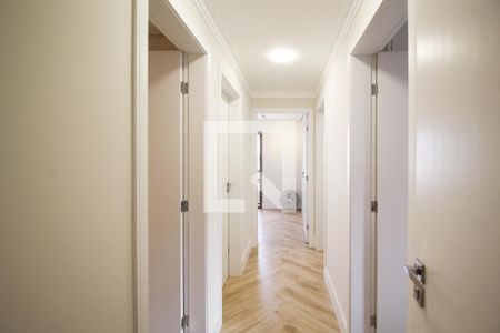 Corredor de apartamento à venda com 3 quartos, 110m² em Indianópolis, São Paulo