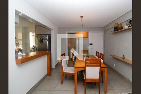 Sala de apartamento à venda com 4 quartos, 110m² em Fernão Dias, Belo Horizonte