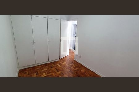 Quarto 2 de casa para alugar com 3 quartos, 100m² em Vila Suzana, São Paulo