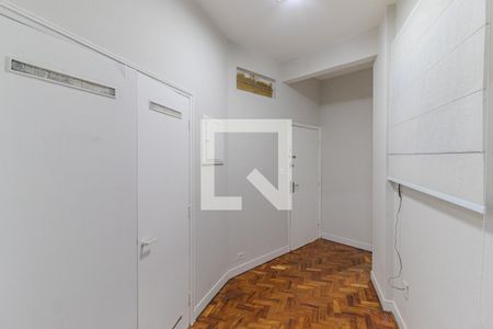 Corredor de Entrada de apartamento à venda com 2 quartos, 120m² em Santa Cecilia, São Paulo