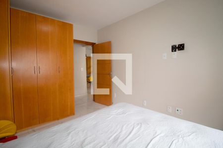 Quarto de apartamento à venda com 2 quartos, 87m² em Pinheiros, São Paulo