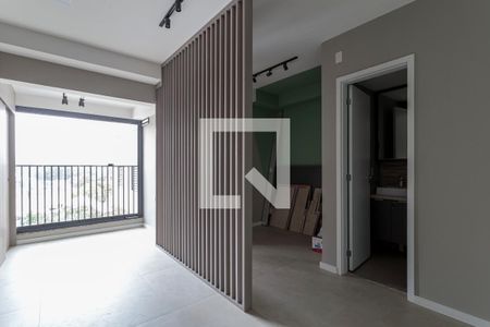 Sala de kitnet/studio para alugar com 1 quarto, 27m² em Indianópolis, São Paulo