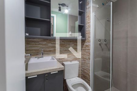 Banheiro de kitnet/studio para alugar com 1 quarto, 27m² em Indianópolis, São Paulo