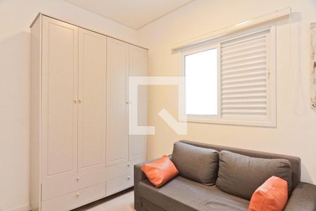 Quarto 2 de apartamento para alugar com 2 quartos, 70m² em Santa Teresinha, São Paulo