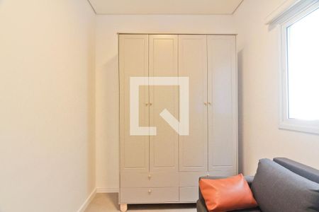 Quarto 2 de apartamento para alugar com 2 quartos, 70m² em Santa Teresinha, São Paulo