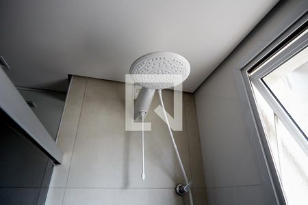 Banheiro de kitnet/studio para alugar com 1 quarto, 49m² em Lourdes, Belo Horizonte