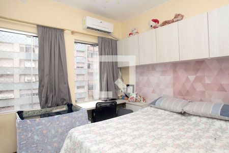 Quarto de kitnet/studio à venda com 1 quarto, 38m² em Centro Histórico, Porto Alegre